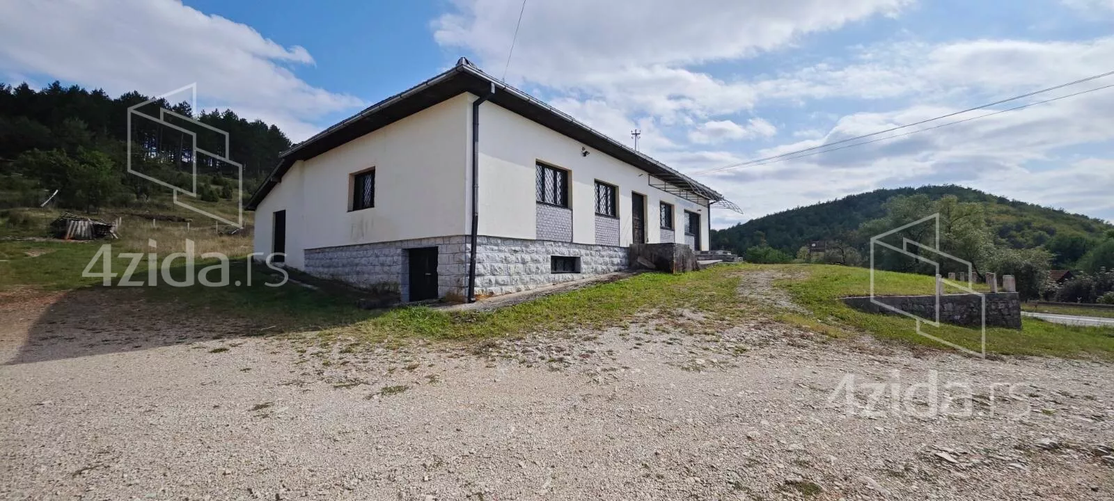 Poslovni prostor | 4zida