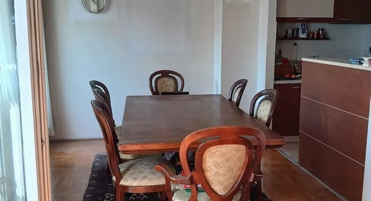 Šestosoban stan | 4zida