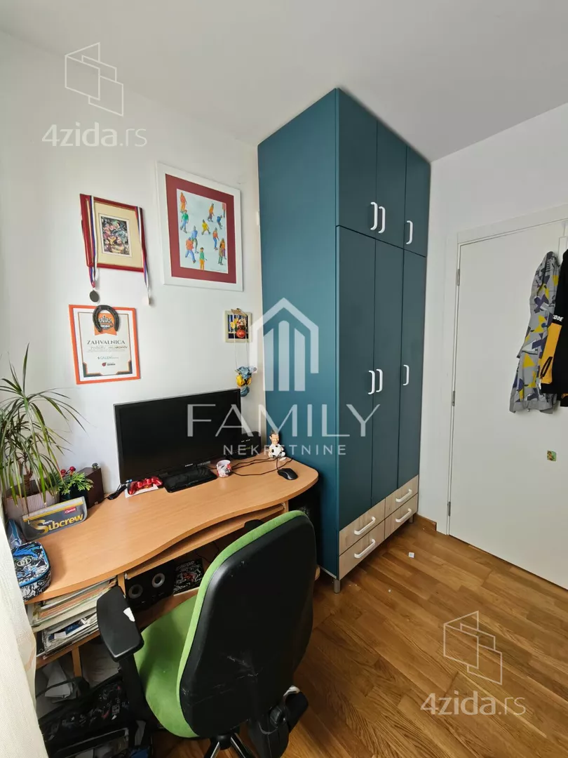 Troiposoban stan | 4zida