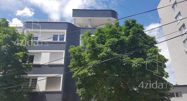 Petosoban stan | 4zida