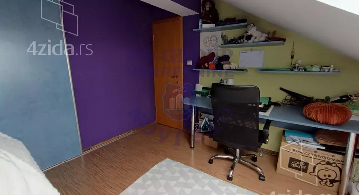 Petosoban stan | 4zida