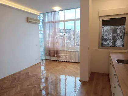 Majke Jevrosime | 4zida.rs