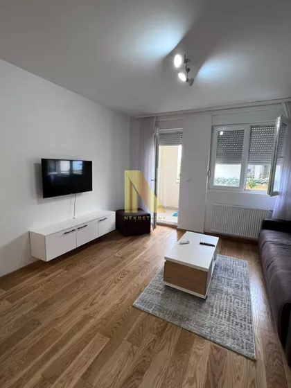 Bulevar Patrijarha Pavla (Somborski Bulevar) | 4zida.rs