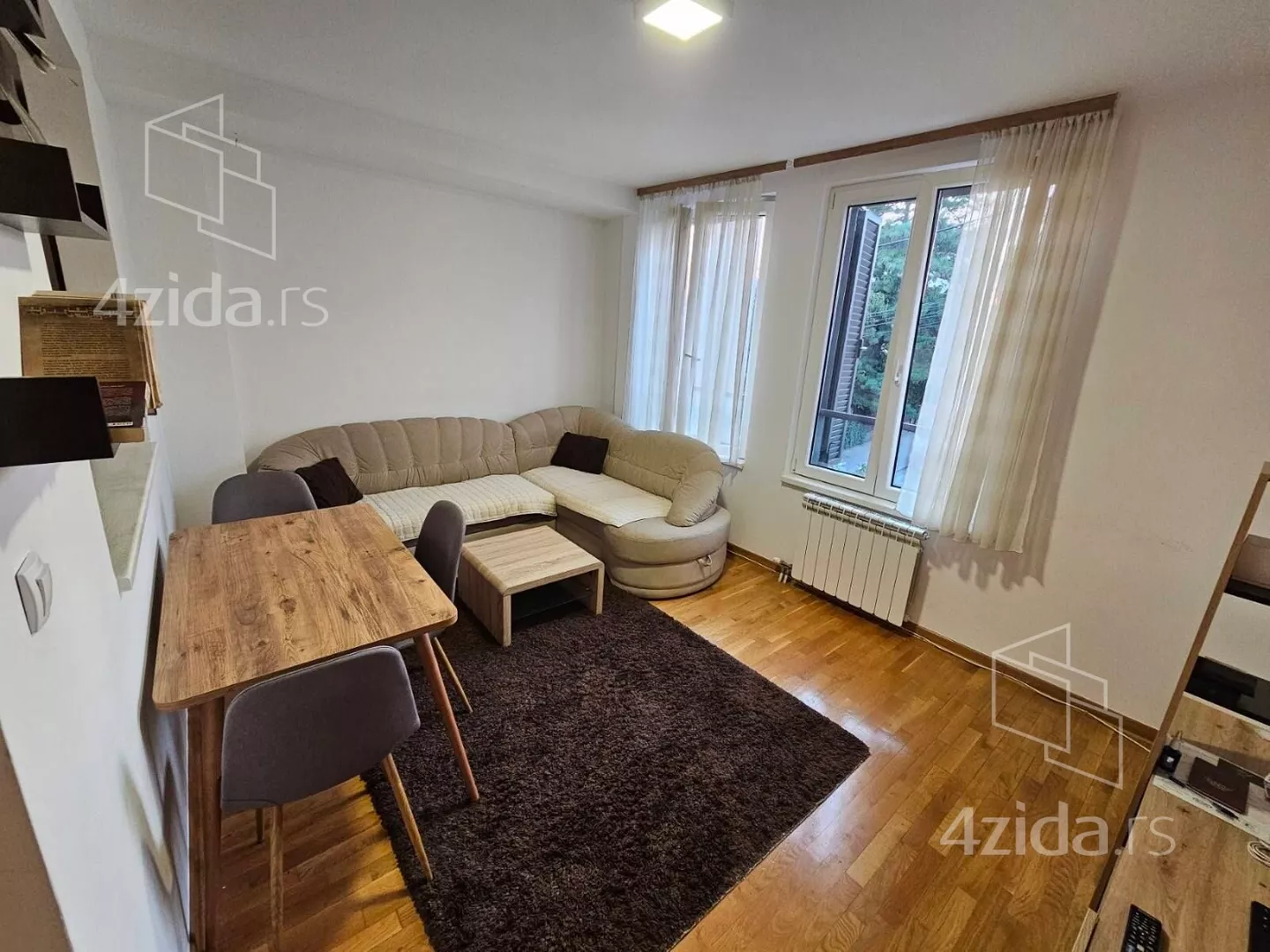 Dvoiposoban stan | 4zida