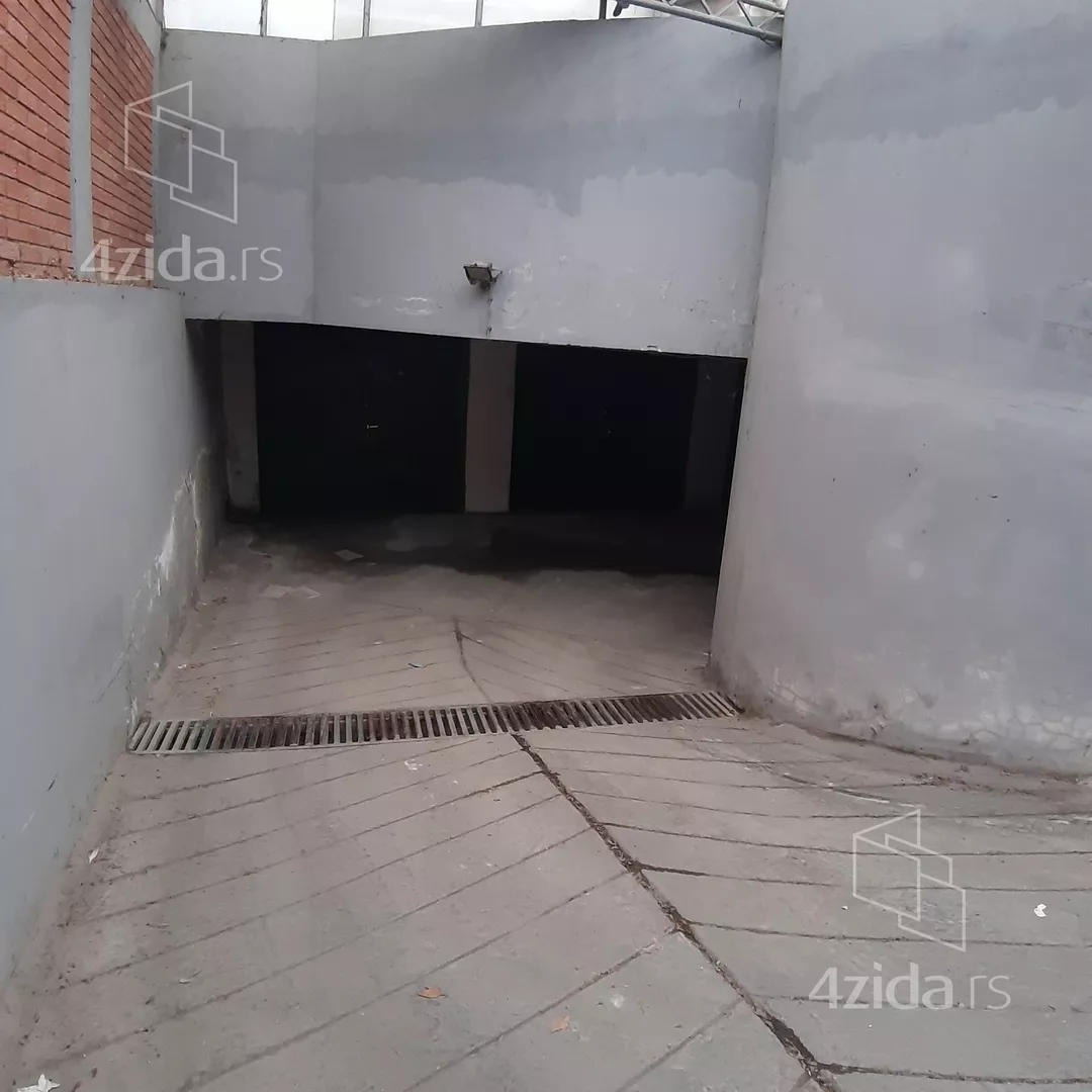 Garaža | 4zida