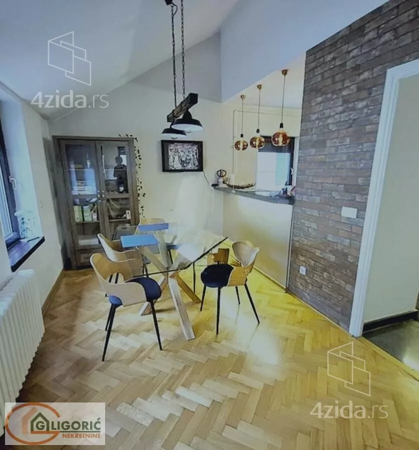 Troiposoban stan | 4zida