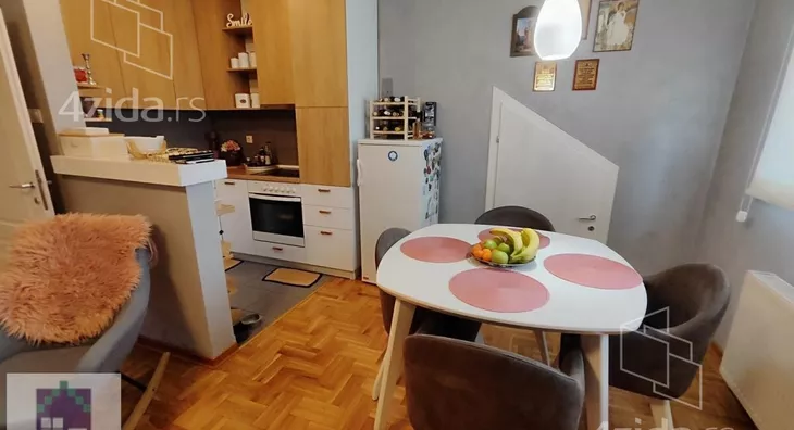 Troiposoban stan | 4zida