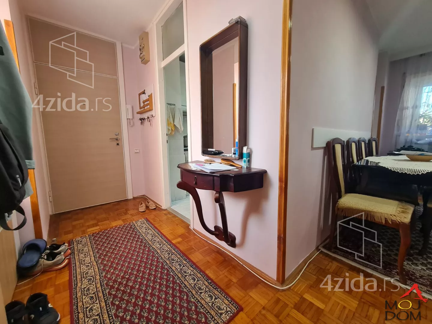 Dvoiposoban stan | 4zida