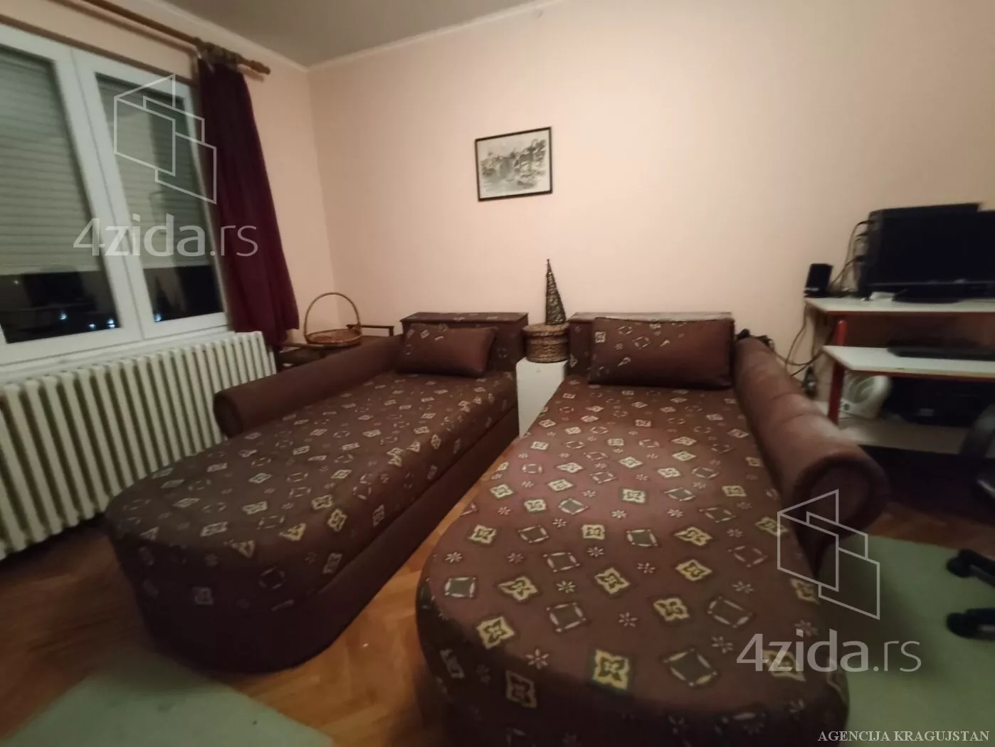 Jednoiposoban stan | 4zida