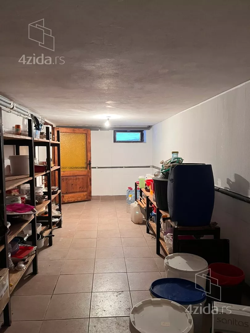 3-etažna kuća | 4zida