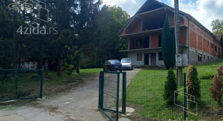 Kuća | 4zida