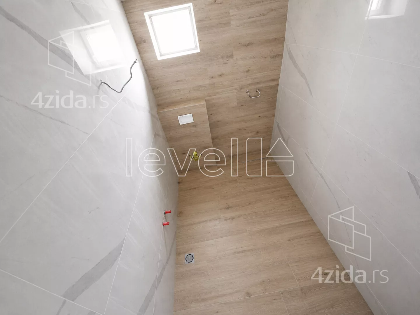 Šestosoban stan | 4zida