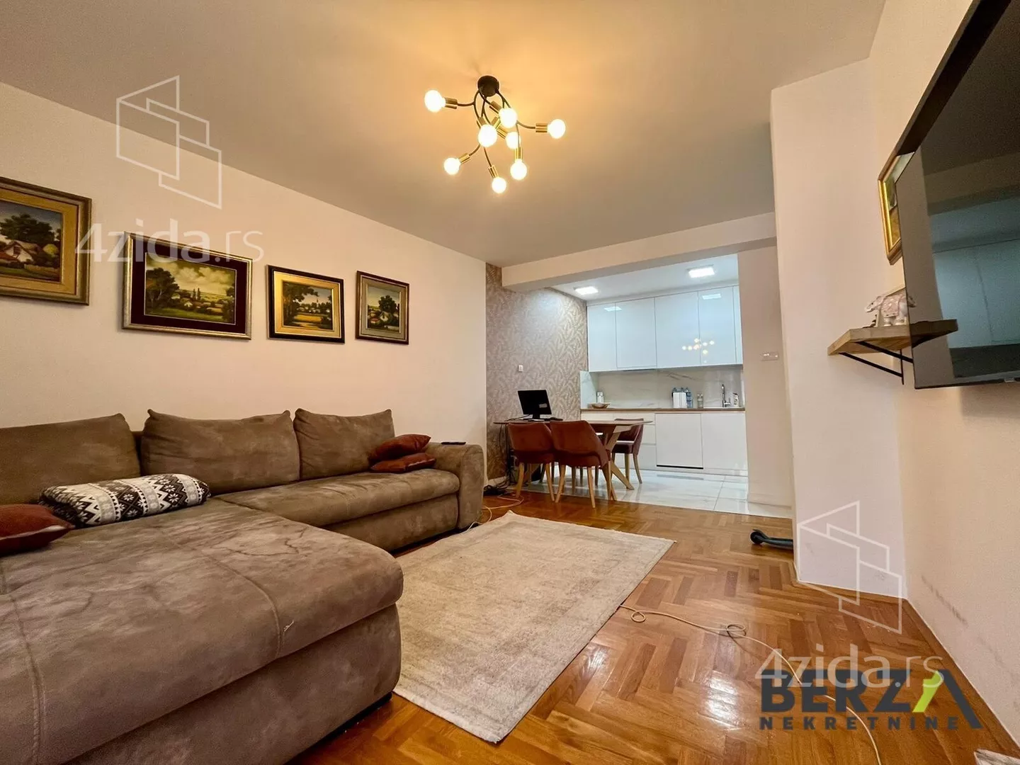 Četvorosoban stan | 4zida