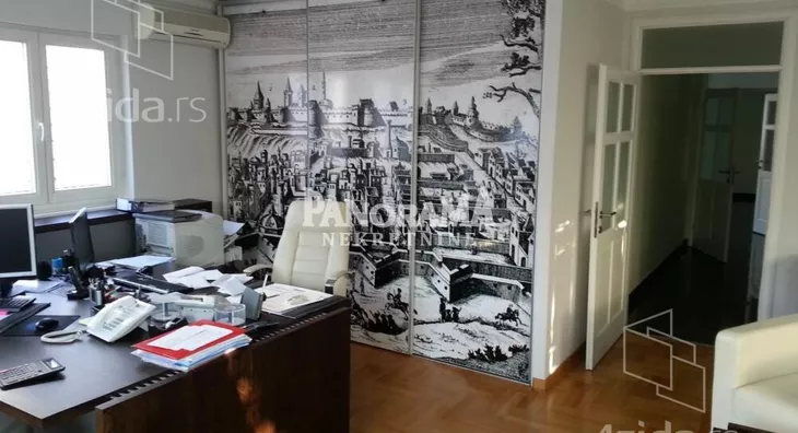 Poslovna zgrada | 4zida