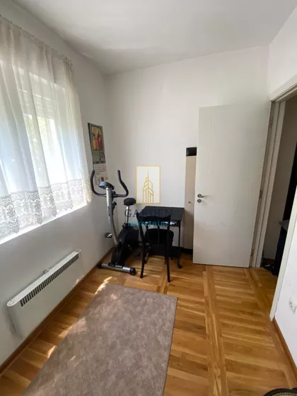 Steve Žigona | 4zida.rs