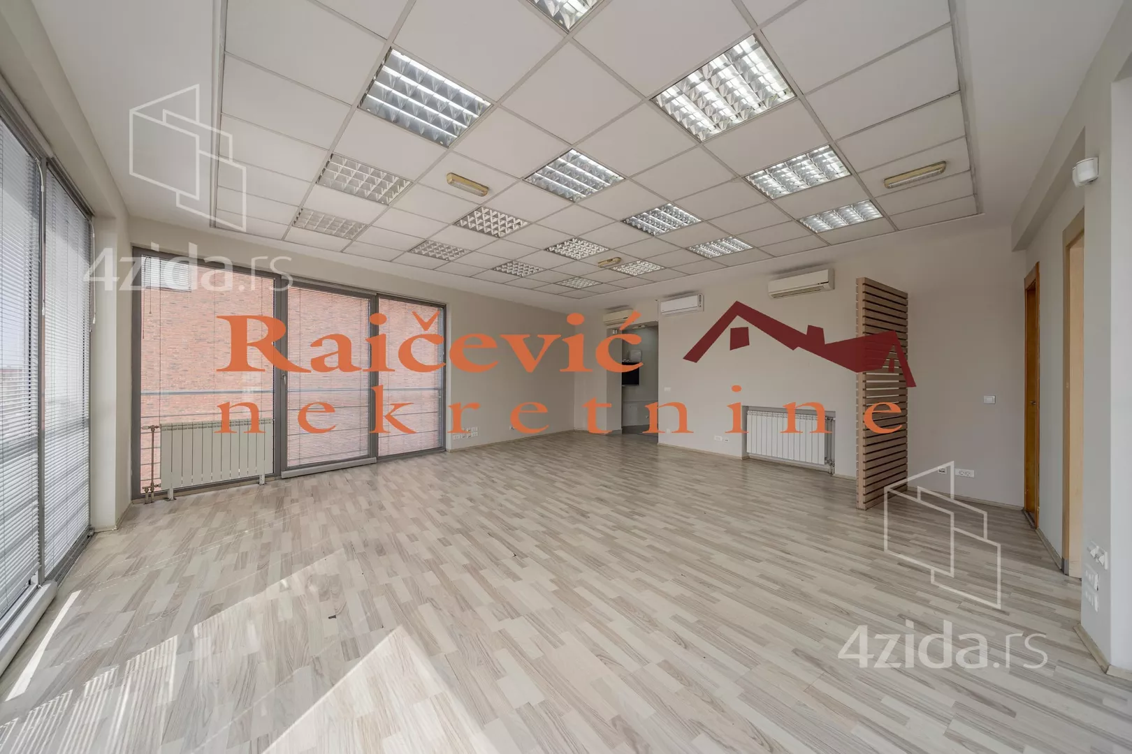 Poslovni prostor | 4zida