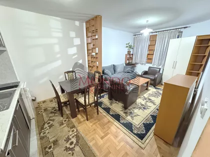 Ekonomski/Pravni Fakultet | 4zida.rs