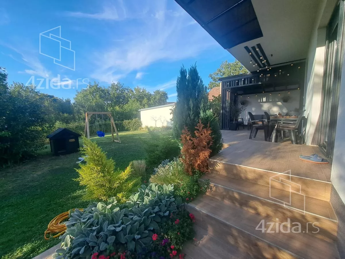 Kuća | 4zida