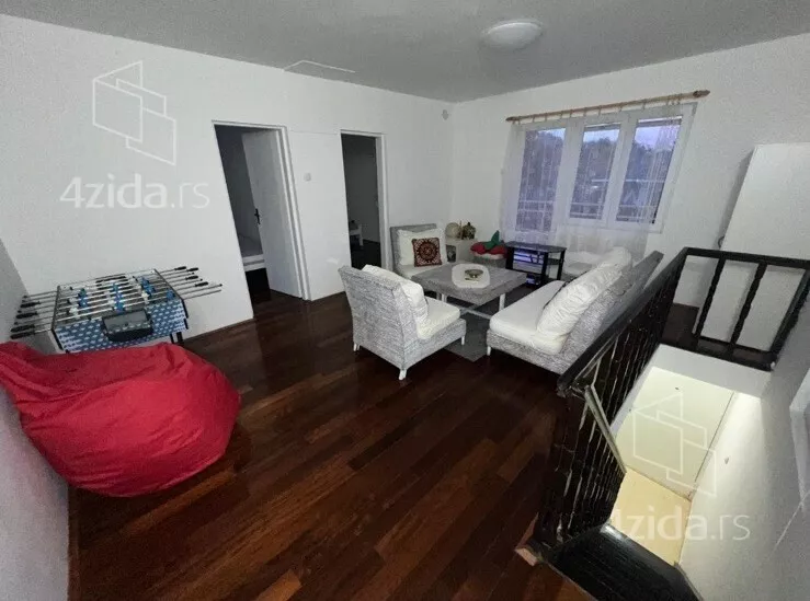 4-etažna kuća | 4zida