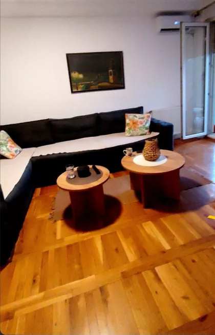 Petra Drapšina 11 | 4zida.rs