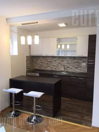 STARI MERKATOR | 4zida.rs