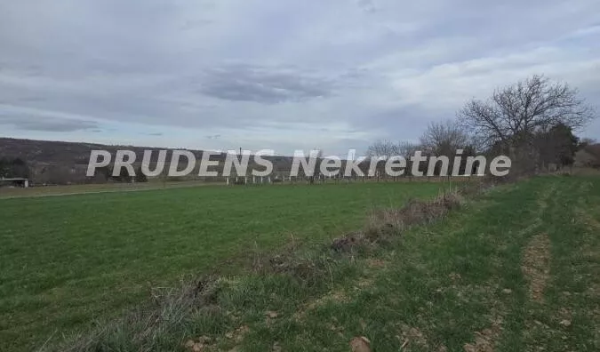 Plac | 4zida