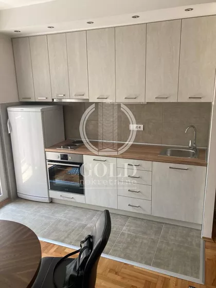 Bulevar Cara Lazara | 4zida.rs