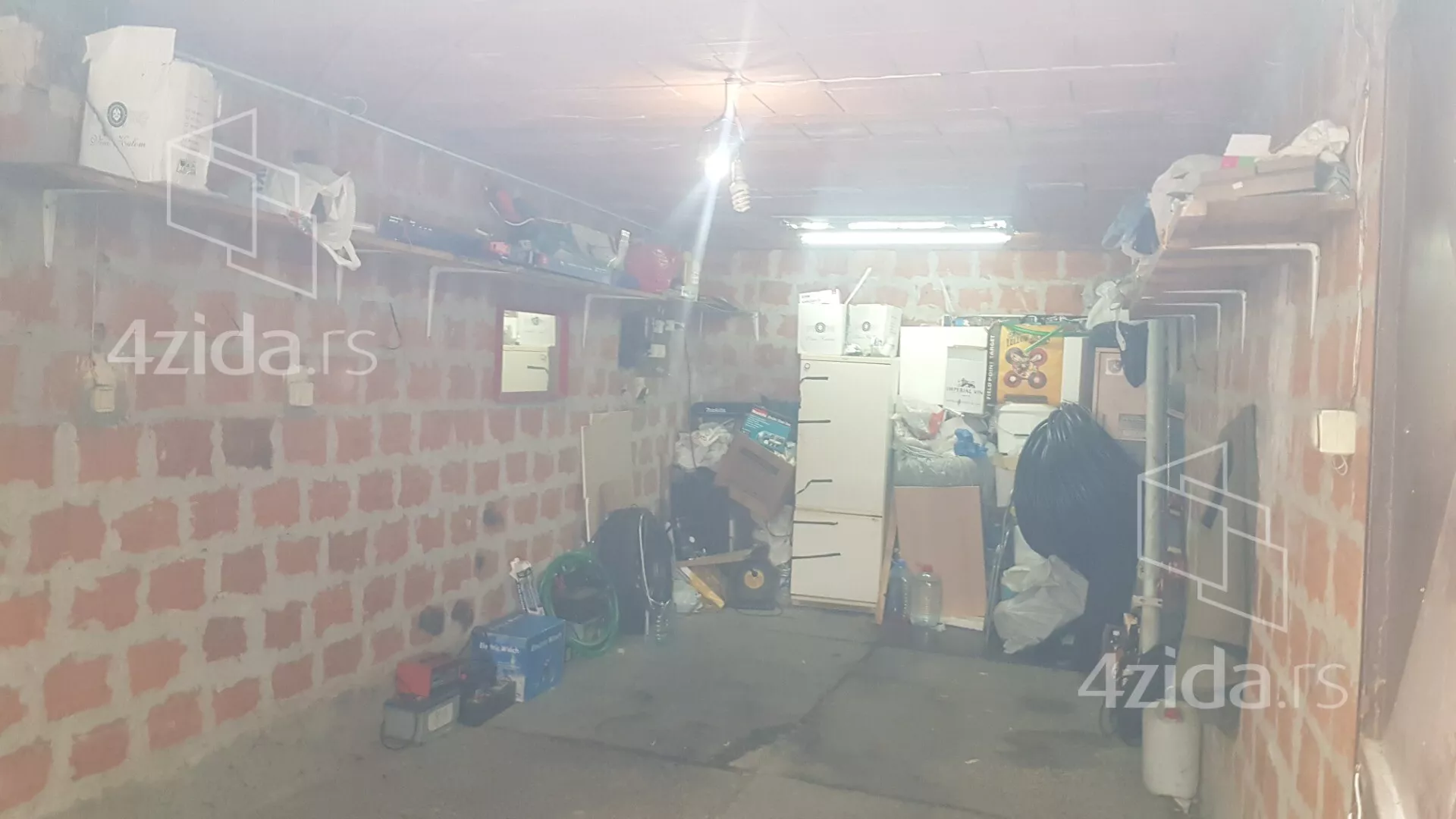 Garaža | 4zida