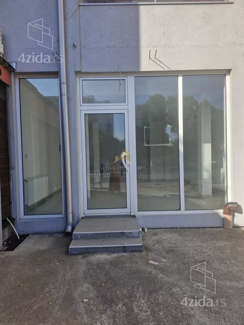 Lokal | 4zida