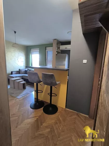 KOSOVSKA | 4zida.rs