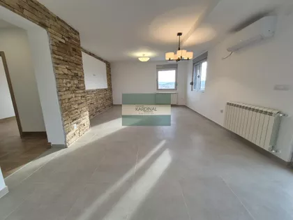 Vašarište | 4zida.rs