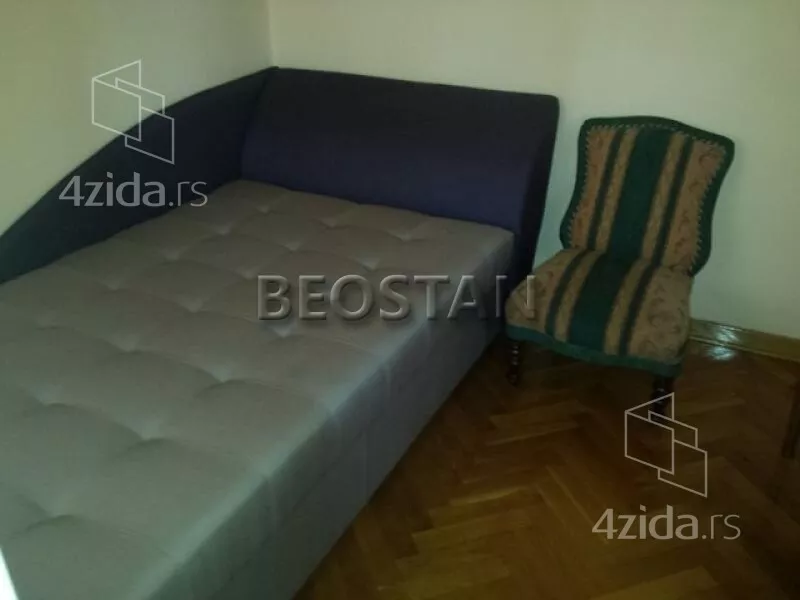 Četvoroiposoban stan | 4zida