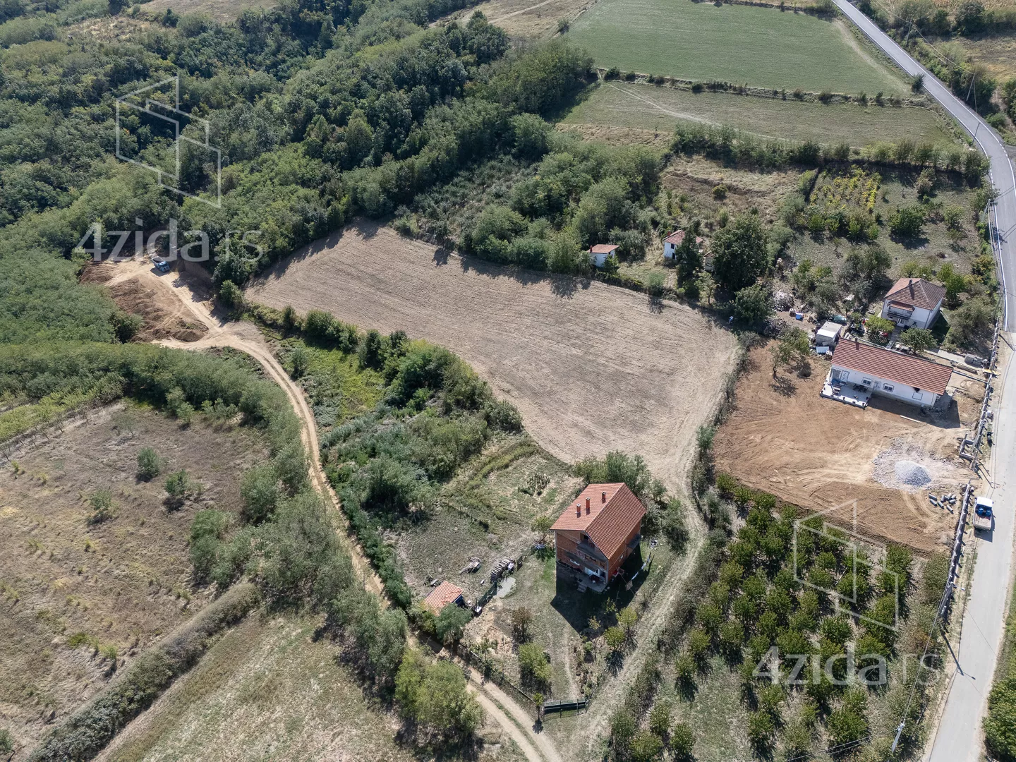 Građevinsko zemljište | 4zida
