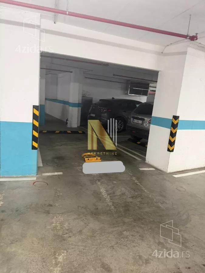 Garaža/Parking | 4zida