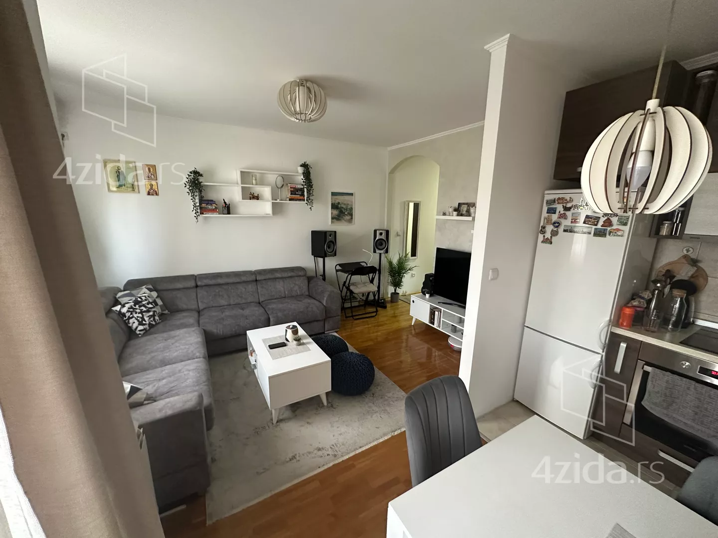 Jednoiposoban stan | 4zida