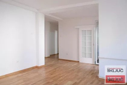 Bulevar Oslobođenja | 4zida.rs