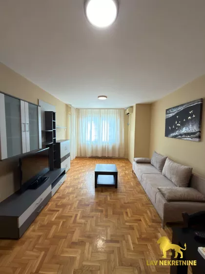 BULEVAR EVROPE | 4zida.rs