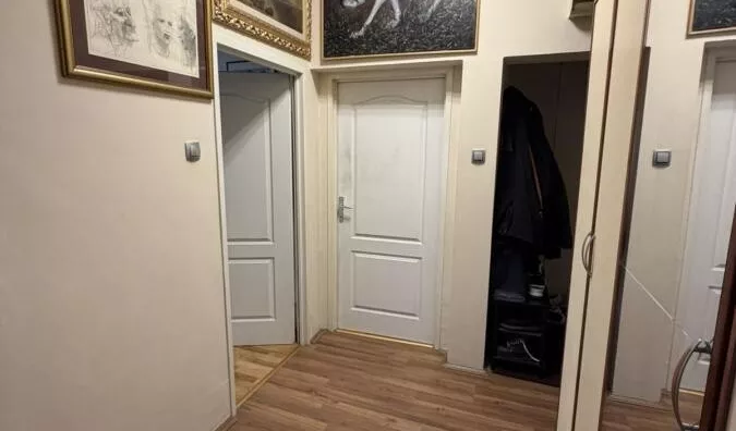 Četvoroiposoban stan | 4zida