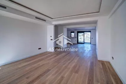 Južni Bulevar | 4zida.rs