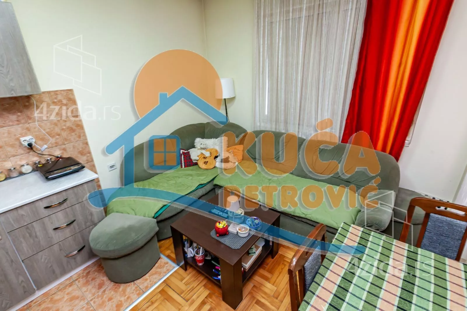 Jednoiposoban stan | 4zida