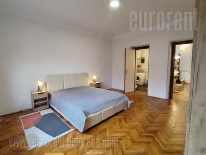 CENTAR | 4zida.rs