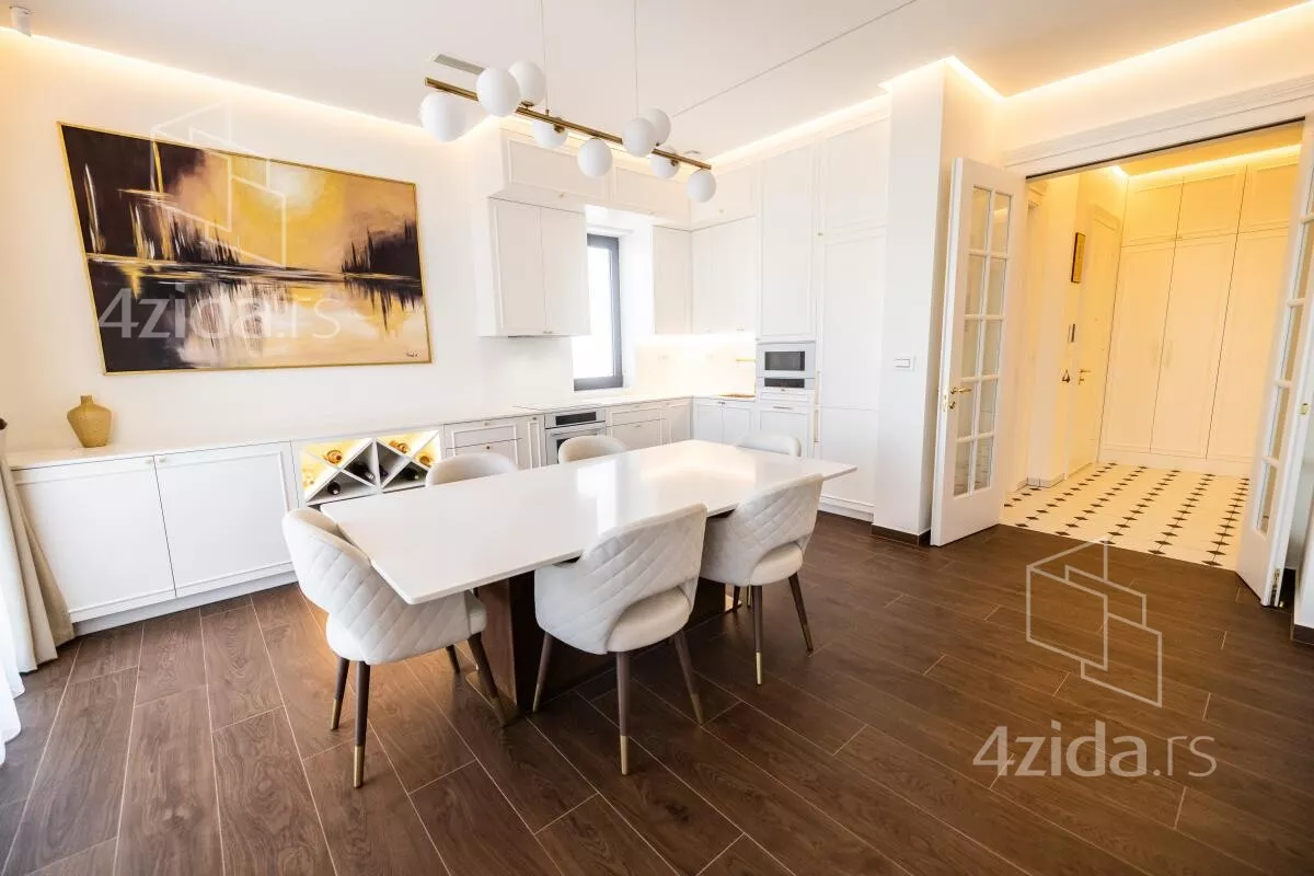 Petosoban stan | 4zida