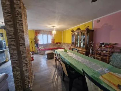 Rasputnica | 4zida.rs