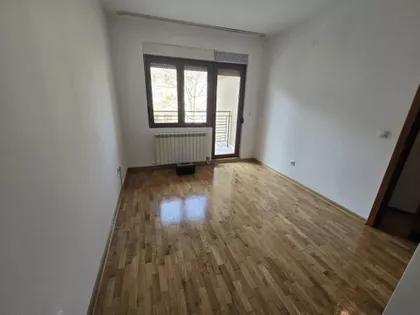 Vardarska | 4zida.rs