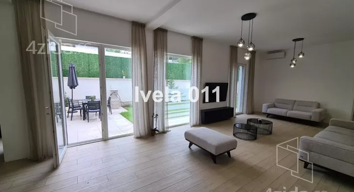 Šestosoban stan | 4zida