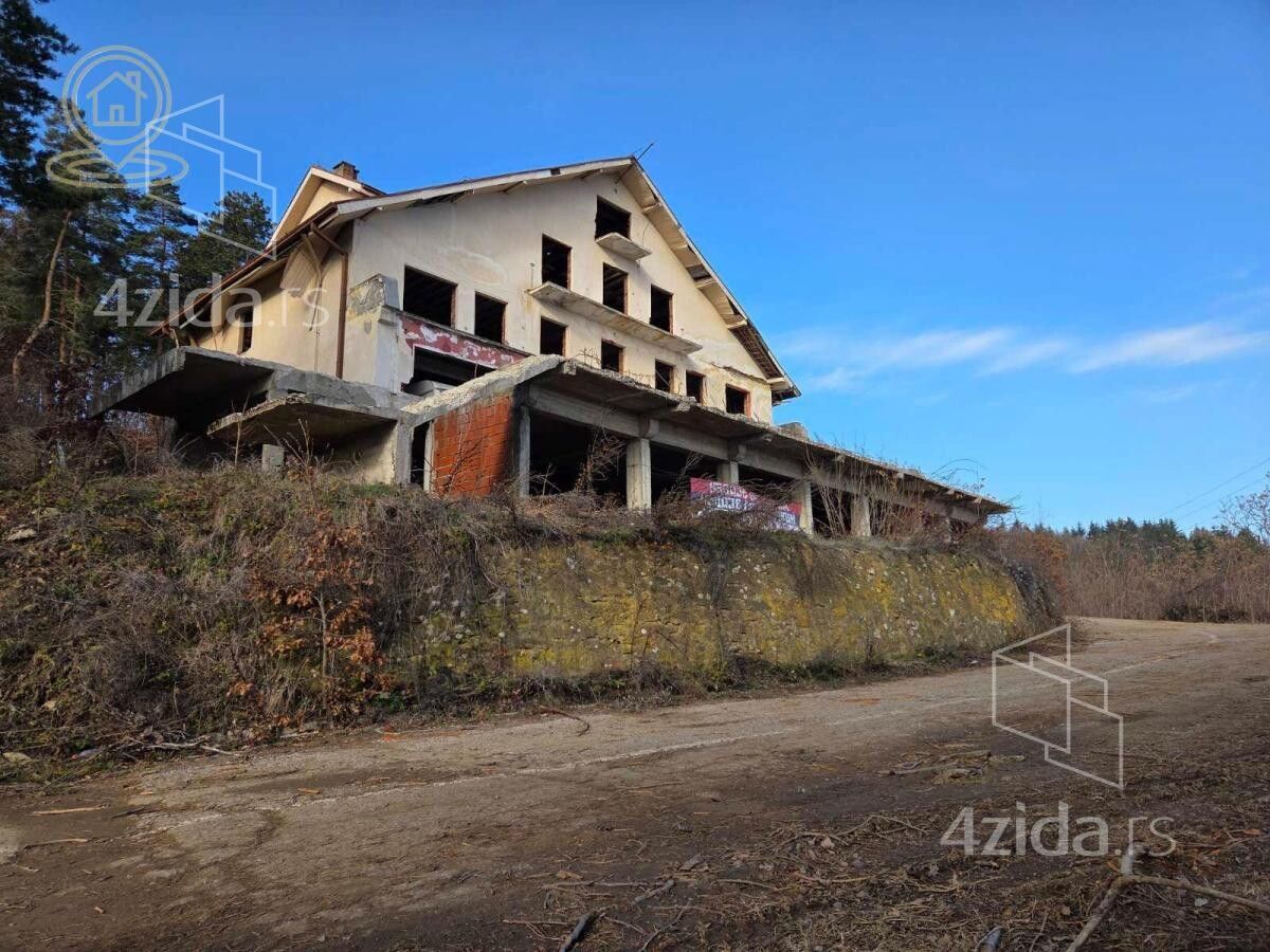 Land · 160000 m² · Merošina