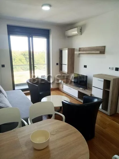 Porodice Trajkovic | 4zida.rs