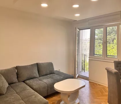 Učiteljsko Naselje | 4zida.rs