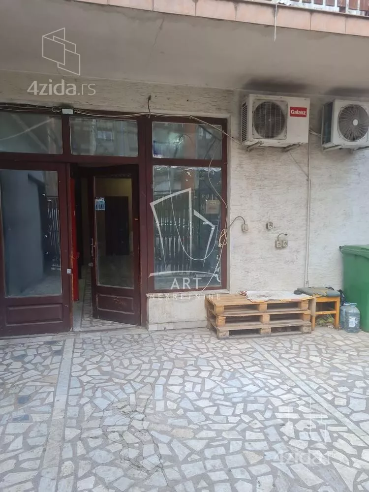 Poslovni prostor | 4zida