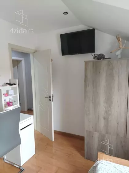 Bele Bartoka 60A | 4zida.rs